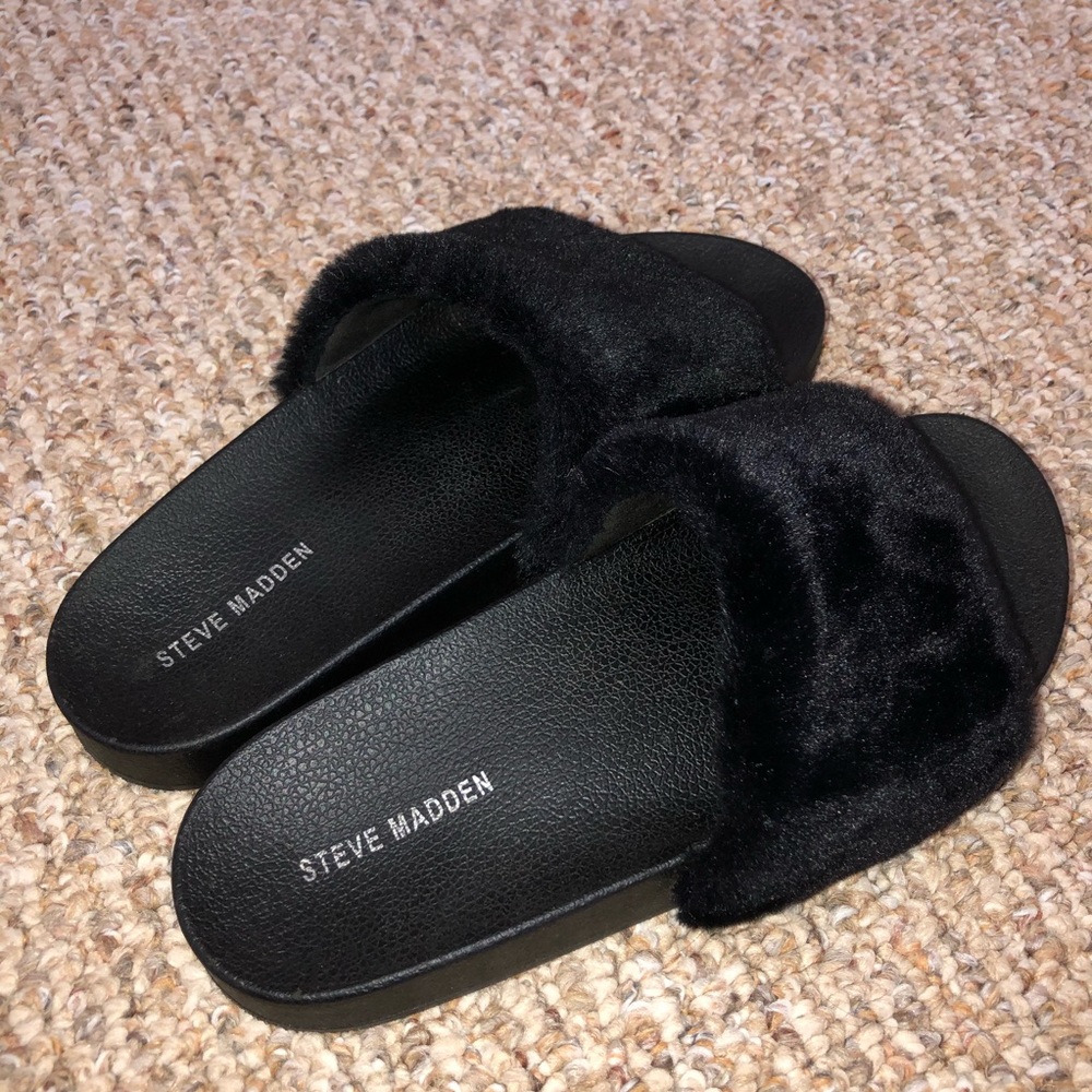 Steve Madden Faux Fur Slides